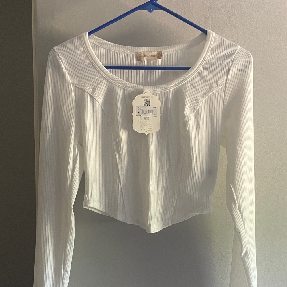 NWT Altar'd State White Ribbed Scoop-Neck Long Sleeve Crop Top